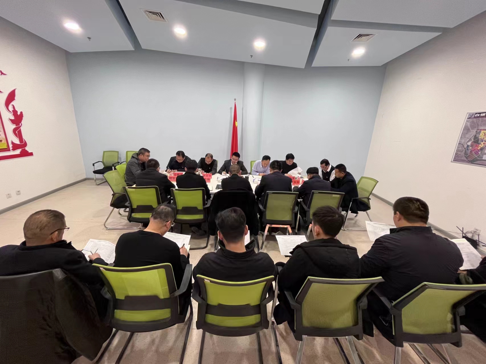 白银盛银资产运营集团有限公司召开党委会（扩大）会议