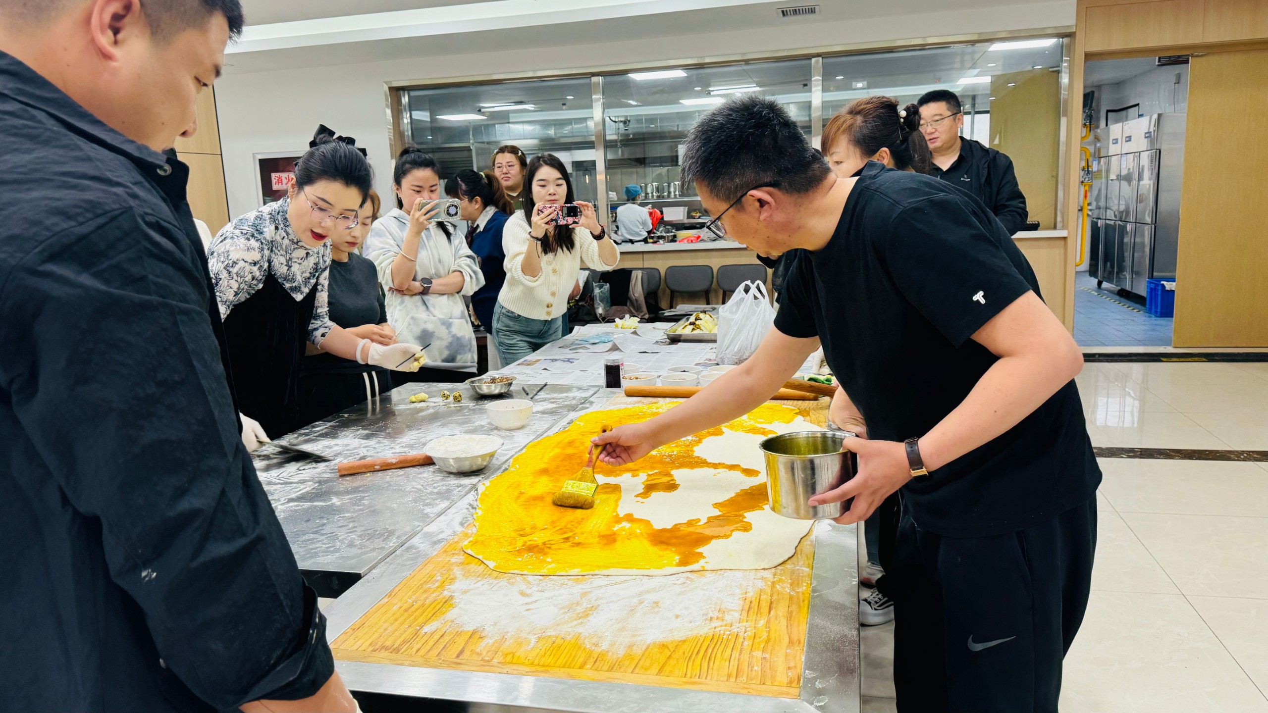 &ldquo;巧做月饼 最美游园&rdquo;&mdash;&mdash;盛银集团开展迎中秋系列活动